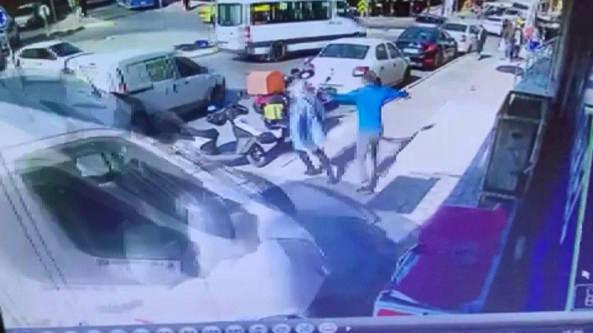 Esenyurt’ta 3 kişinin ezilmekten son anda kurtulduğu kaza