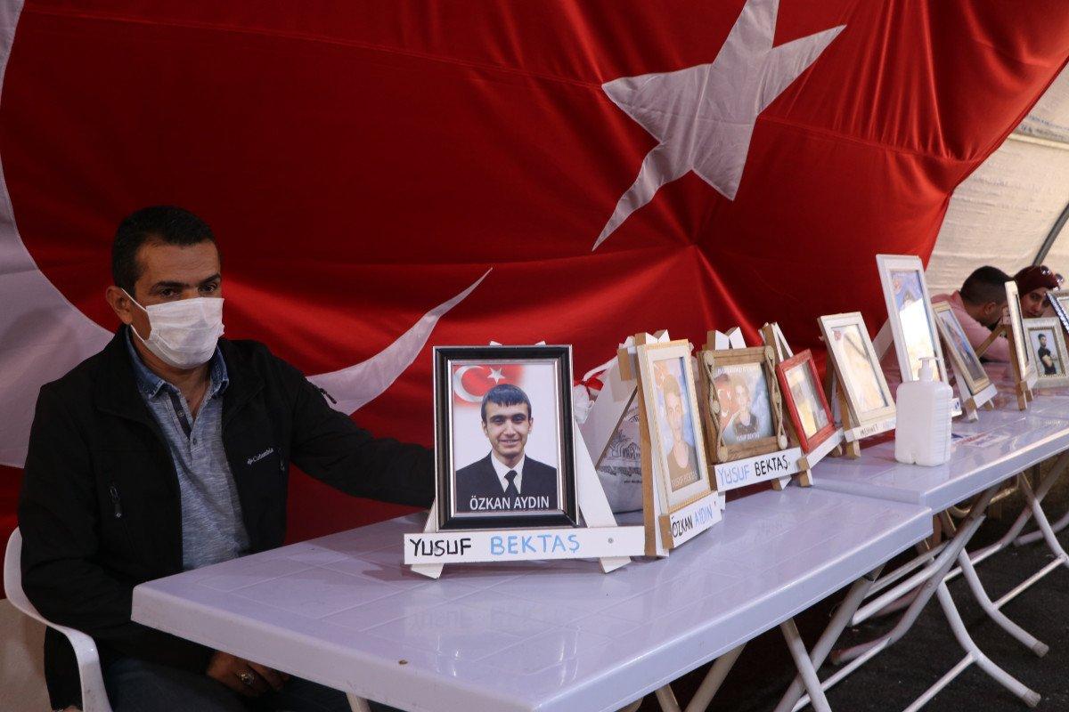 Evlat nöbetindeki anne: Evladımı kaybettiğim yerde arıyorum