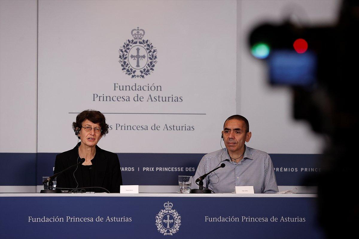 İspanya'dan Uğur Şahin ve Özlem Türeci'ye ödül