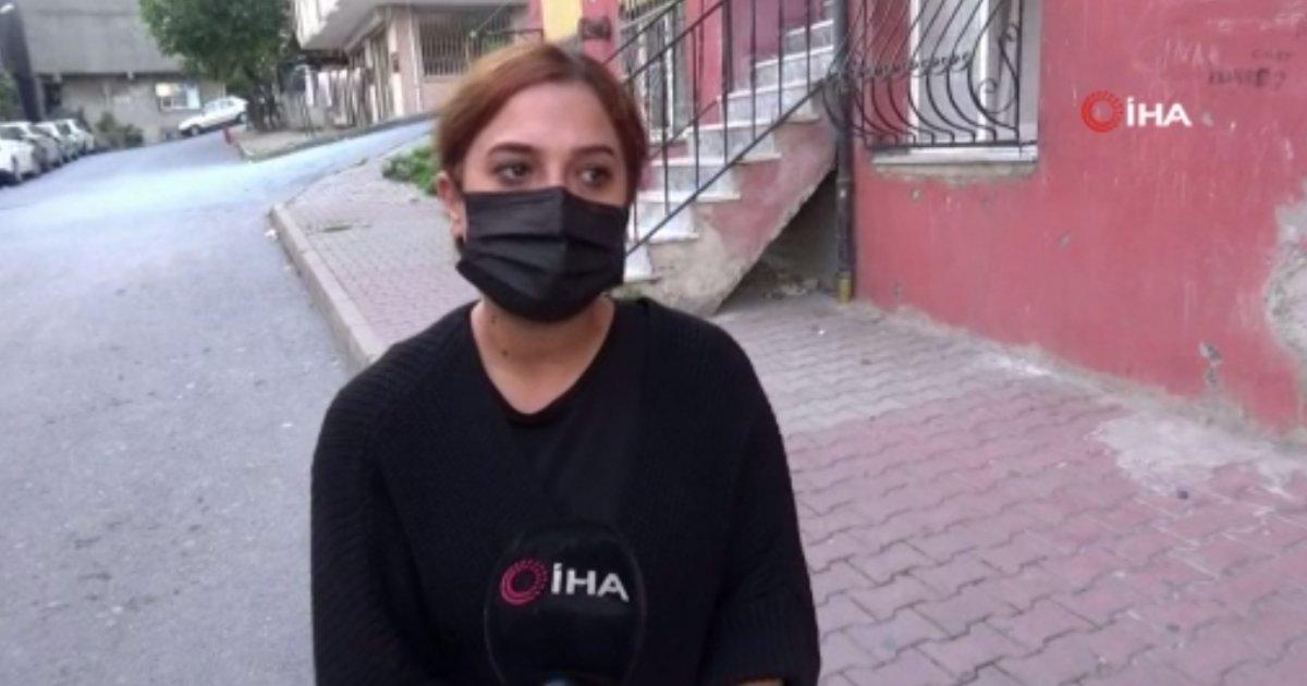 Sultangazi'de iki kız çocuğu araçların aynalarını kırdı