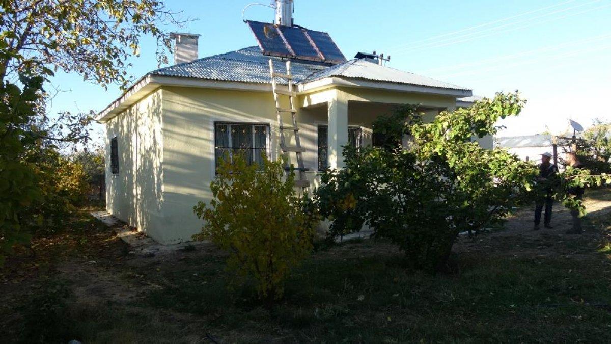 Van depreminde eşini ve üç çocuğunu kaybetti