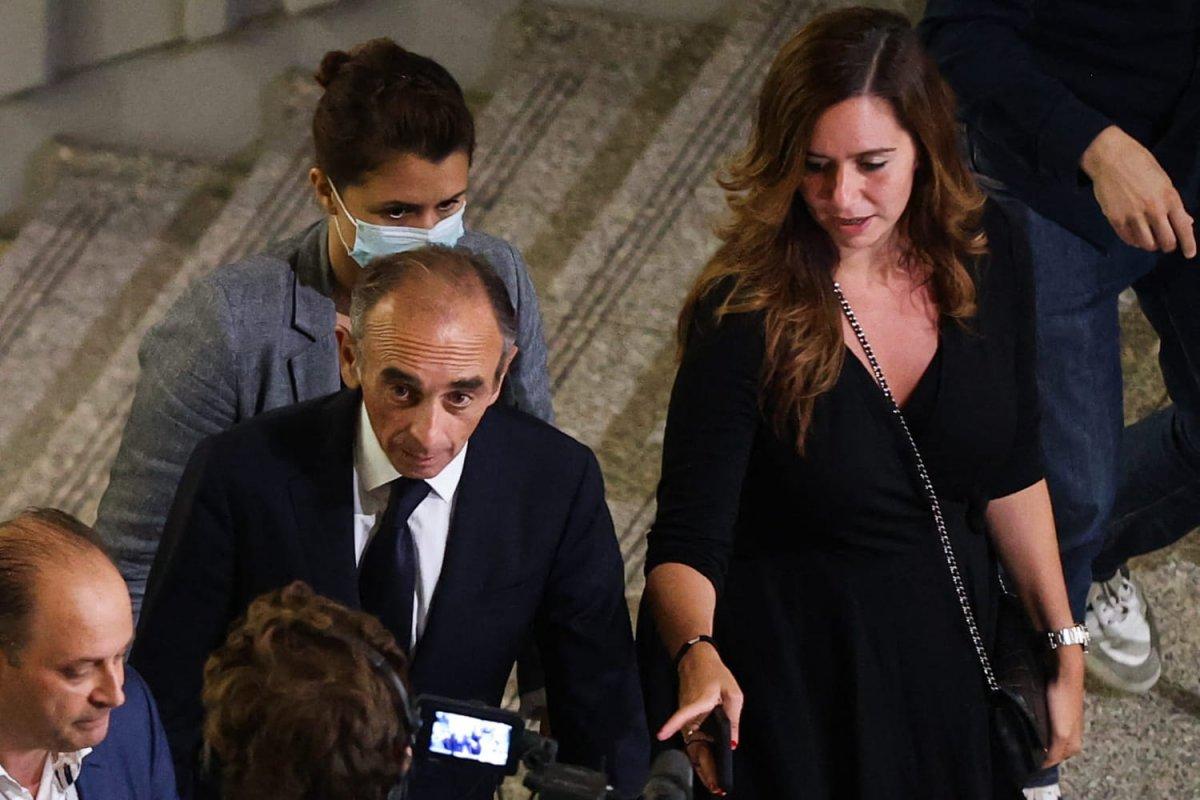 Fransa’da genel yayın yönetmenini işinden eden fotoğraf