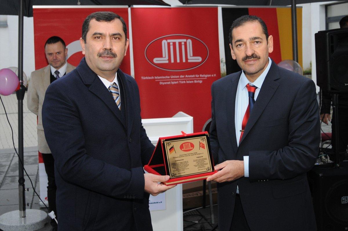 Almanya'da DİTİB camisi ibadete açıldı