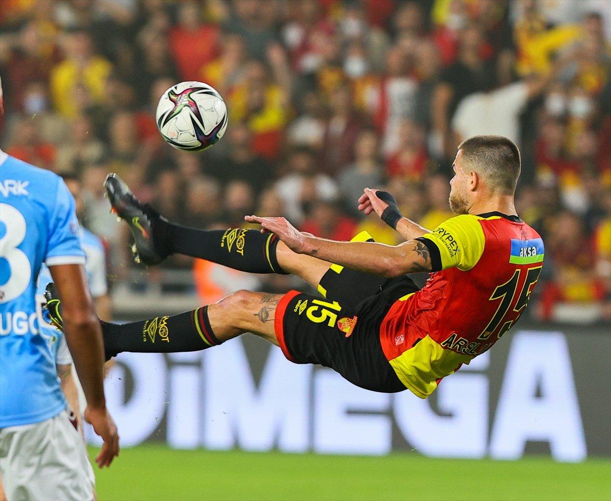 Trabzonspor, Göztepe deplasmanından 3 puanla dönüyor