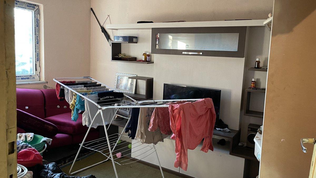 Zonguldak'ta çaresiz baba, 2 yaşındaki oğluyla uzanacak yardım eli bekliyor