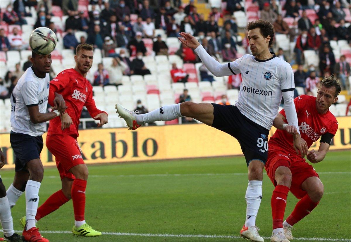Adana Demirspor, Sivas'ta 1 puanı son saniyede kurtardı
