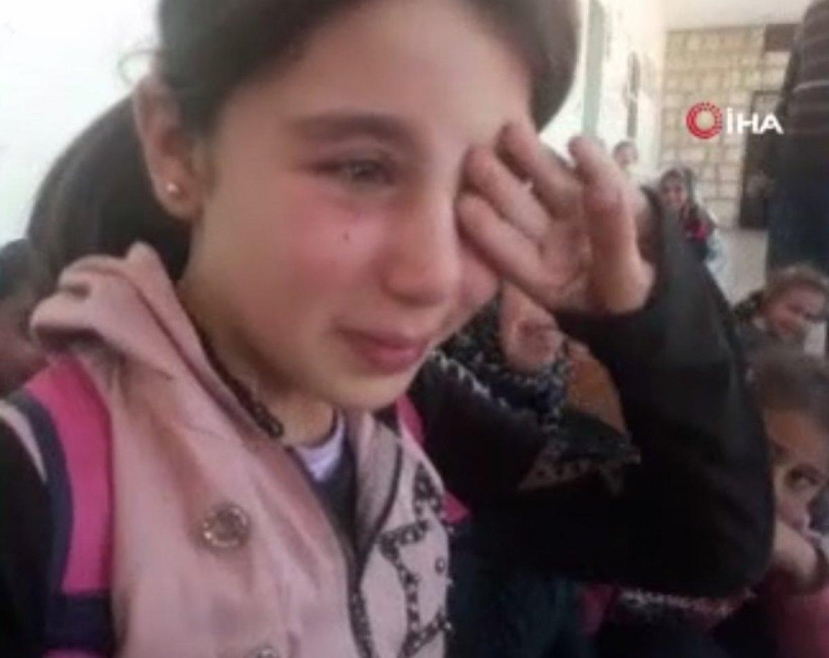 İdlib’teki saldırı sırasında öğrencilerin yaşadığı korku kamerada