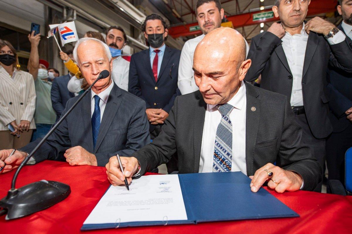 İzmir'de metro çalışanlarının maaşı 11 bin liraya çıkarıldı