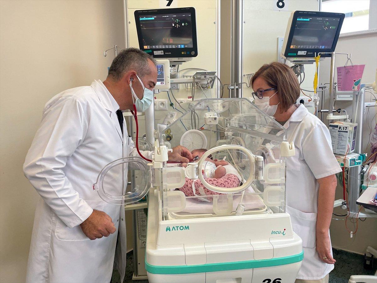 İzmir'de nefes alamayan Aras bebek, kalp ameliyatıyla hayata tutundu