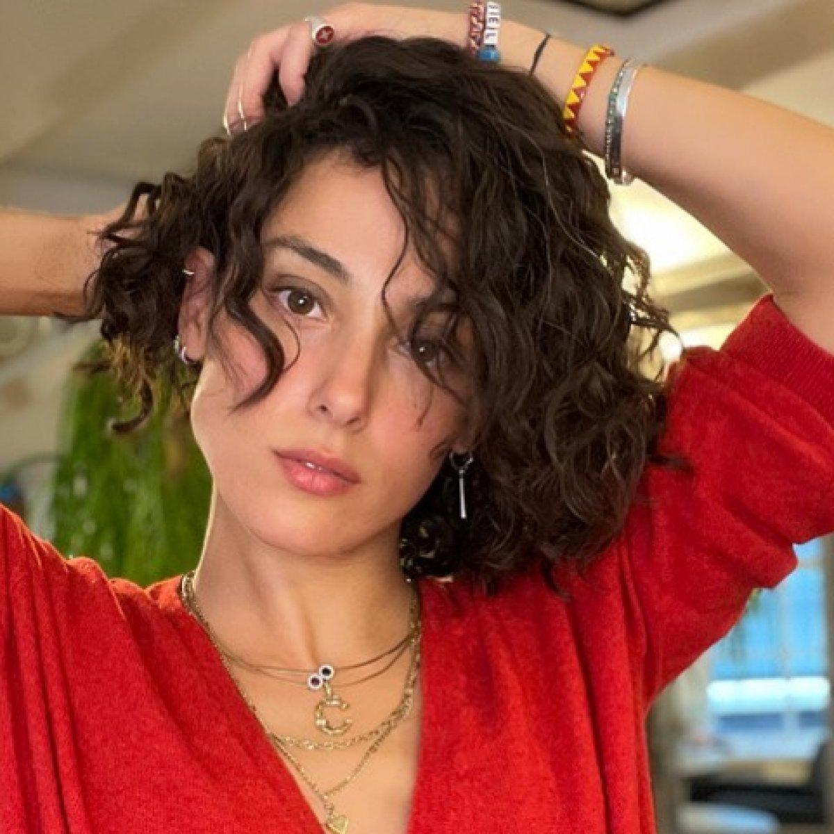 Cansu Tosun saçlarını kesti