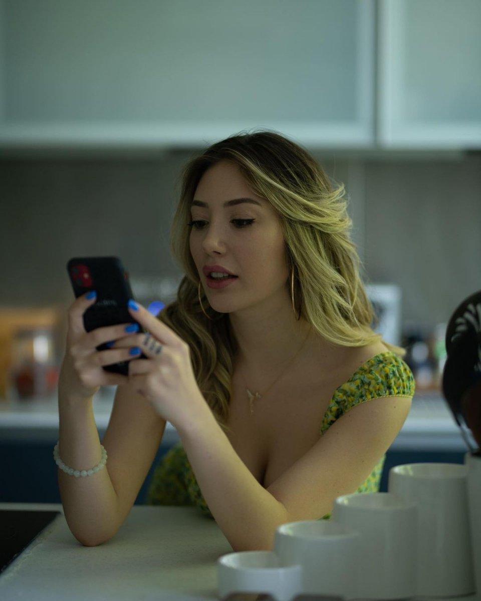 Ece Ronay, Yasmin Erbil'e ateş püskürdü