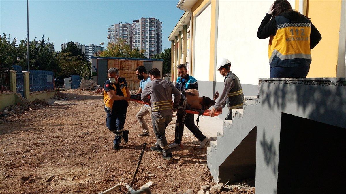 Adana'da arıza için trafoya giren işçi akıma kapıldı