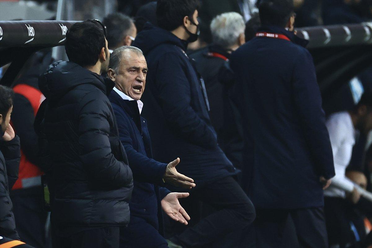 Fatih Terim'den Mostafa Mohamed'e penaltı sitemi