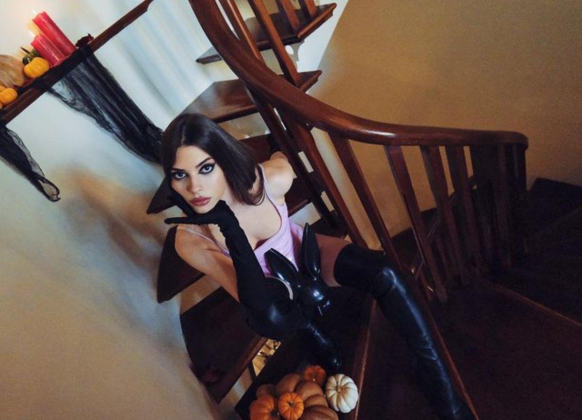 Derin Talu'dan Cadılar Bayramı pozu