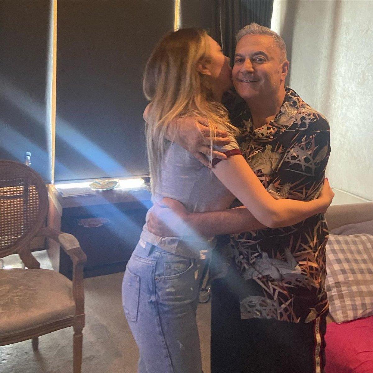 Ece Ronay, Yasmin Erbil'e ateş püskürdü