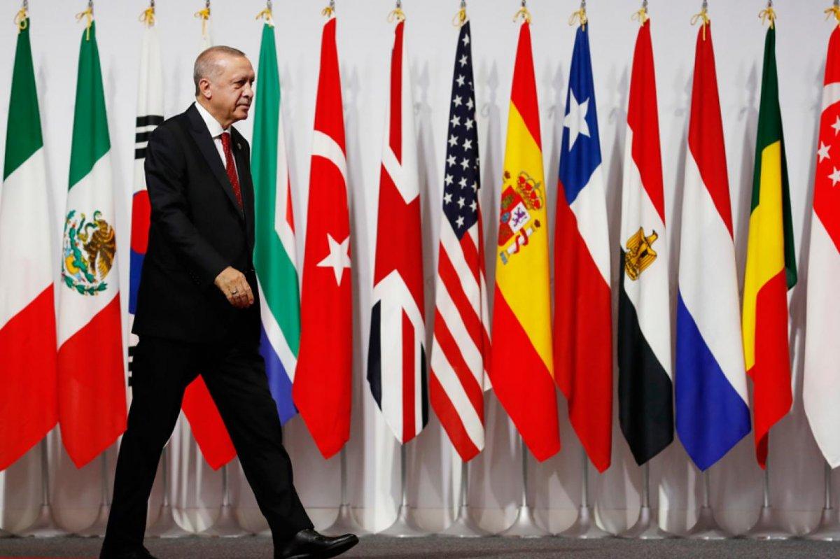 Kabinenin ana gündeminde 10 büyükelçi var