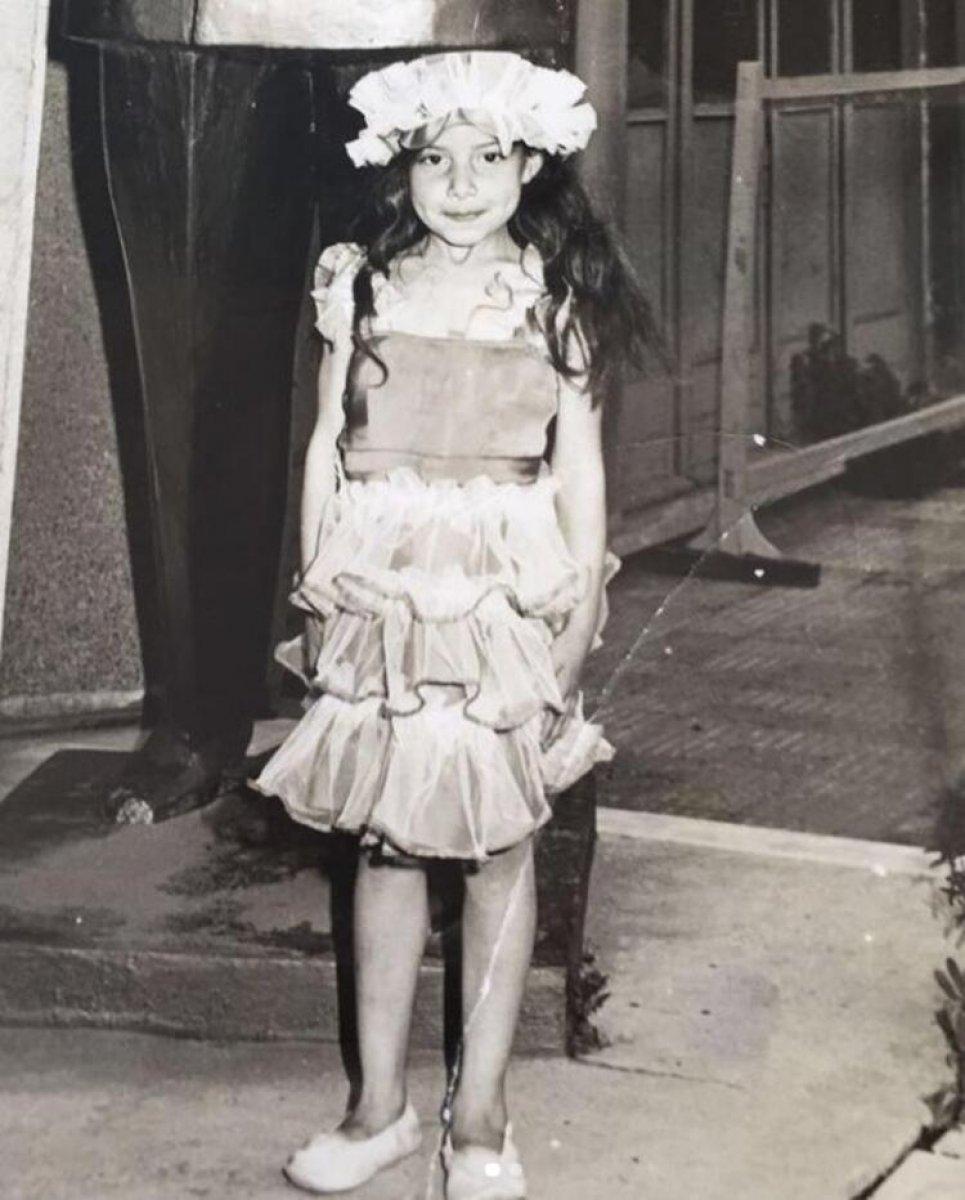 Hande Erçel'den duygusal paylaşım