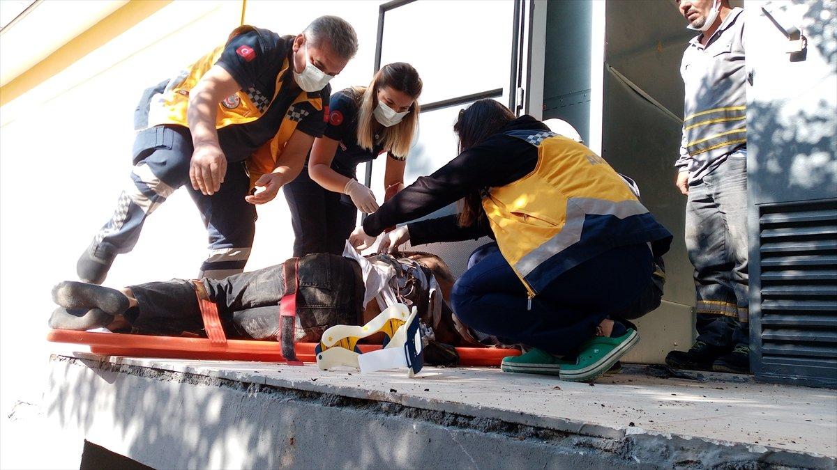 Adana'da arıza için trafoya giren işçi akıma kapıldı