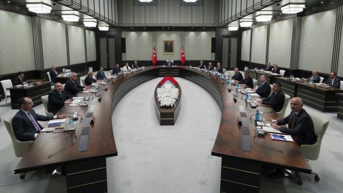 Kabinenin ana gündeminde 10 büyükelçi var