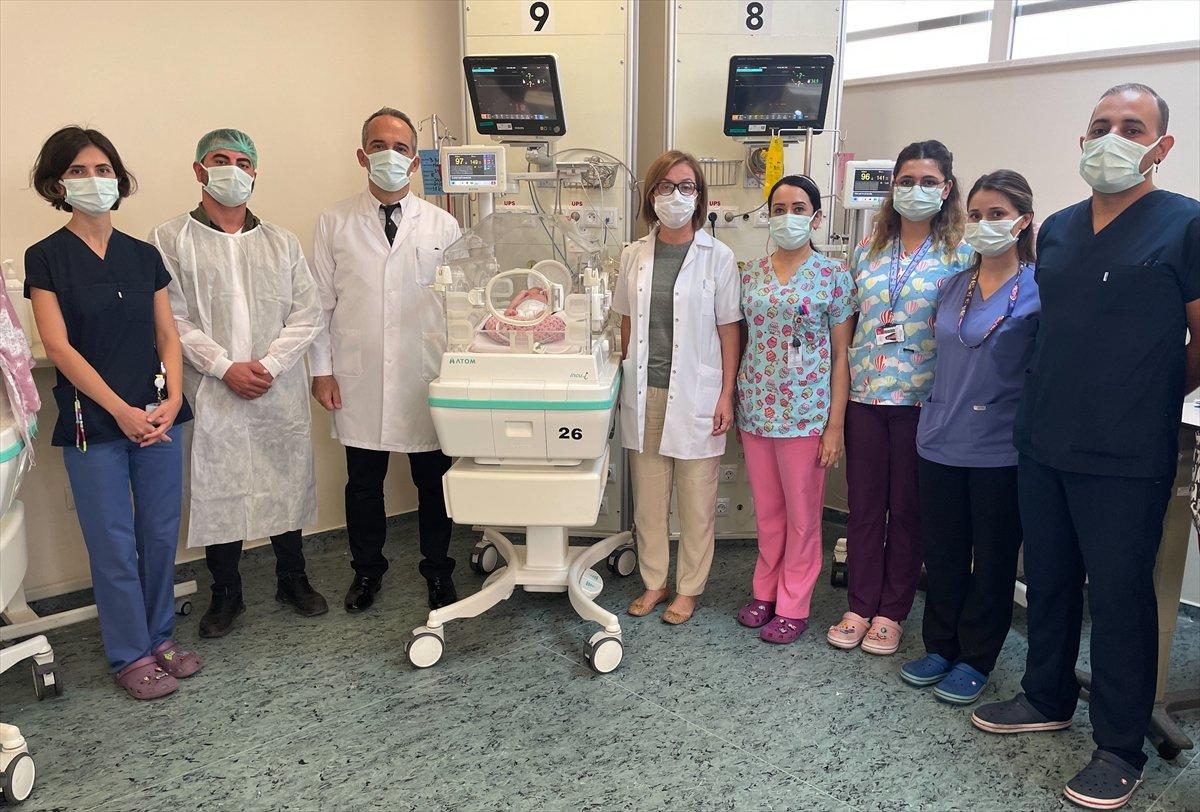 İzmir'de nefes alamayan Aras bebek, kalp ameliyatıyla hayata tutundu