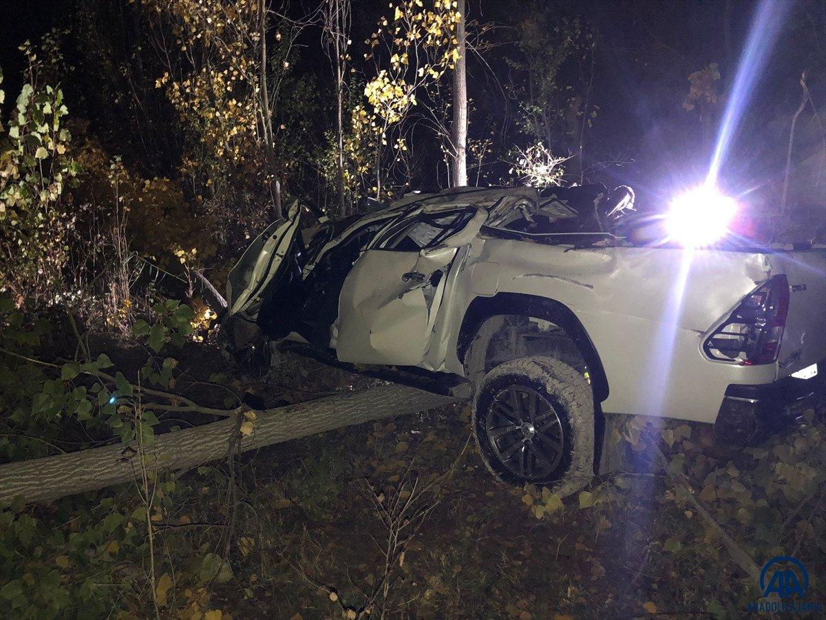 Tokat'ta kamyonet 100 metreden uçuruma yuvarlandı: 3 ölü, 1 yaralı