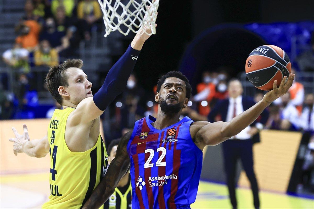 Fenerbahçe Beko, Barcelona'ya 74-76 mağlup oldu