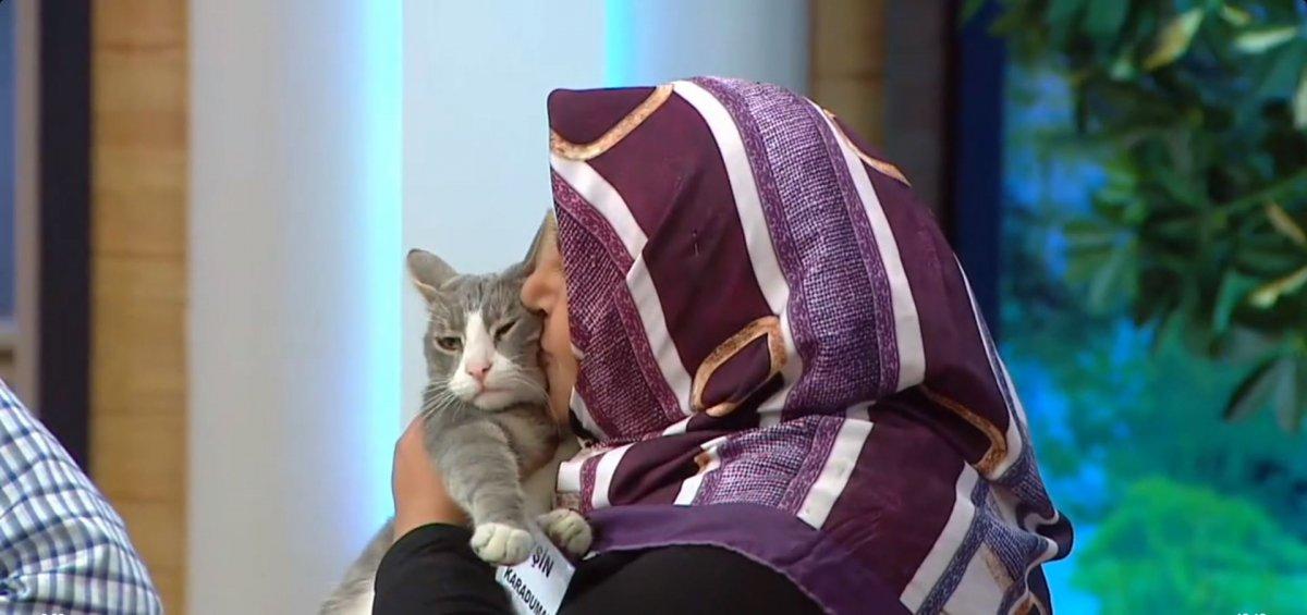 Fulya ile Umudun Olsun’da anneden ilginç sözler: Oğlumu özlemedim kediyi özledim