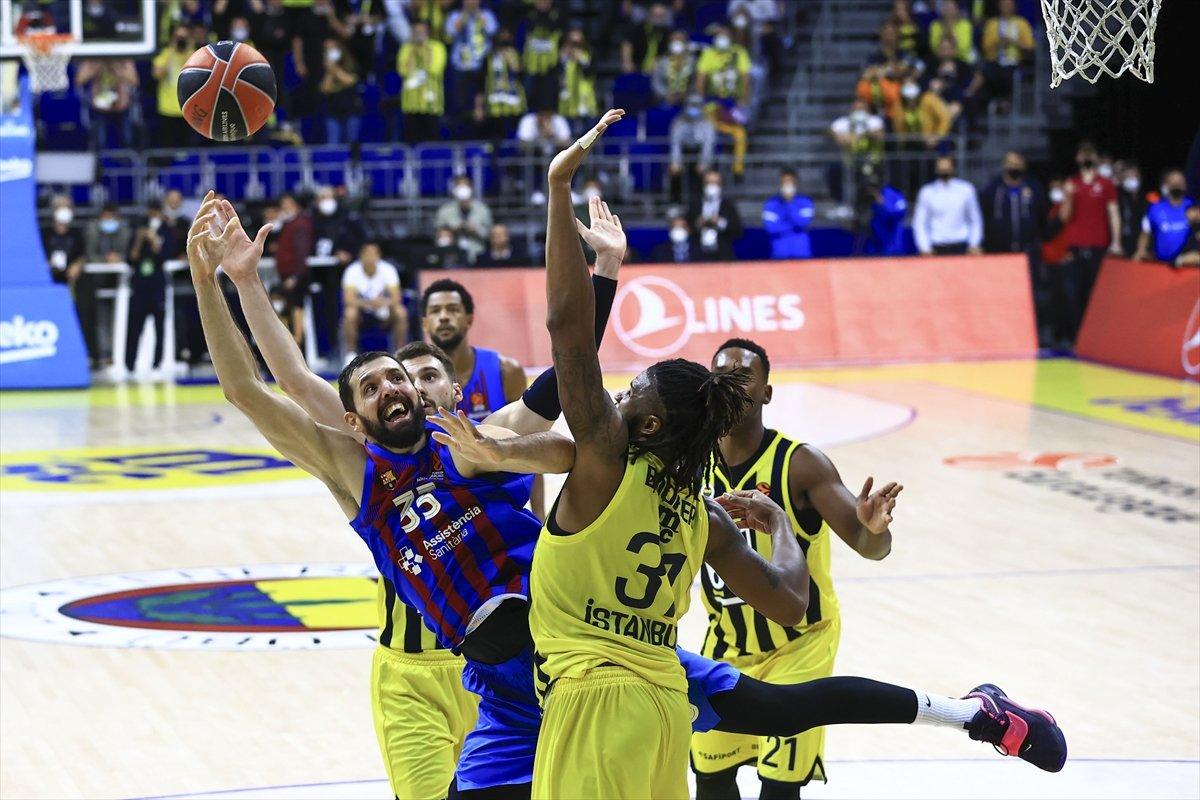 Fenerbahçe Beko, Barcelona'ya 74-76 mağlup oldu