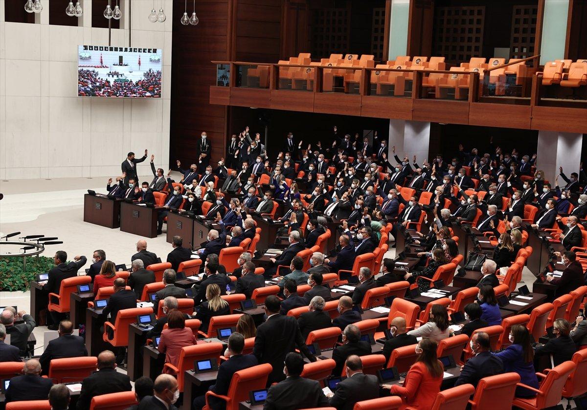 Irak ve Suriye tezkeresi Meclis'ten geçti