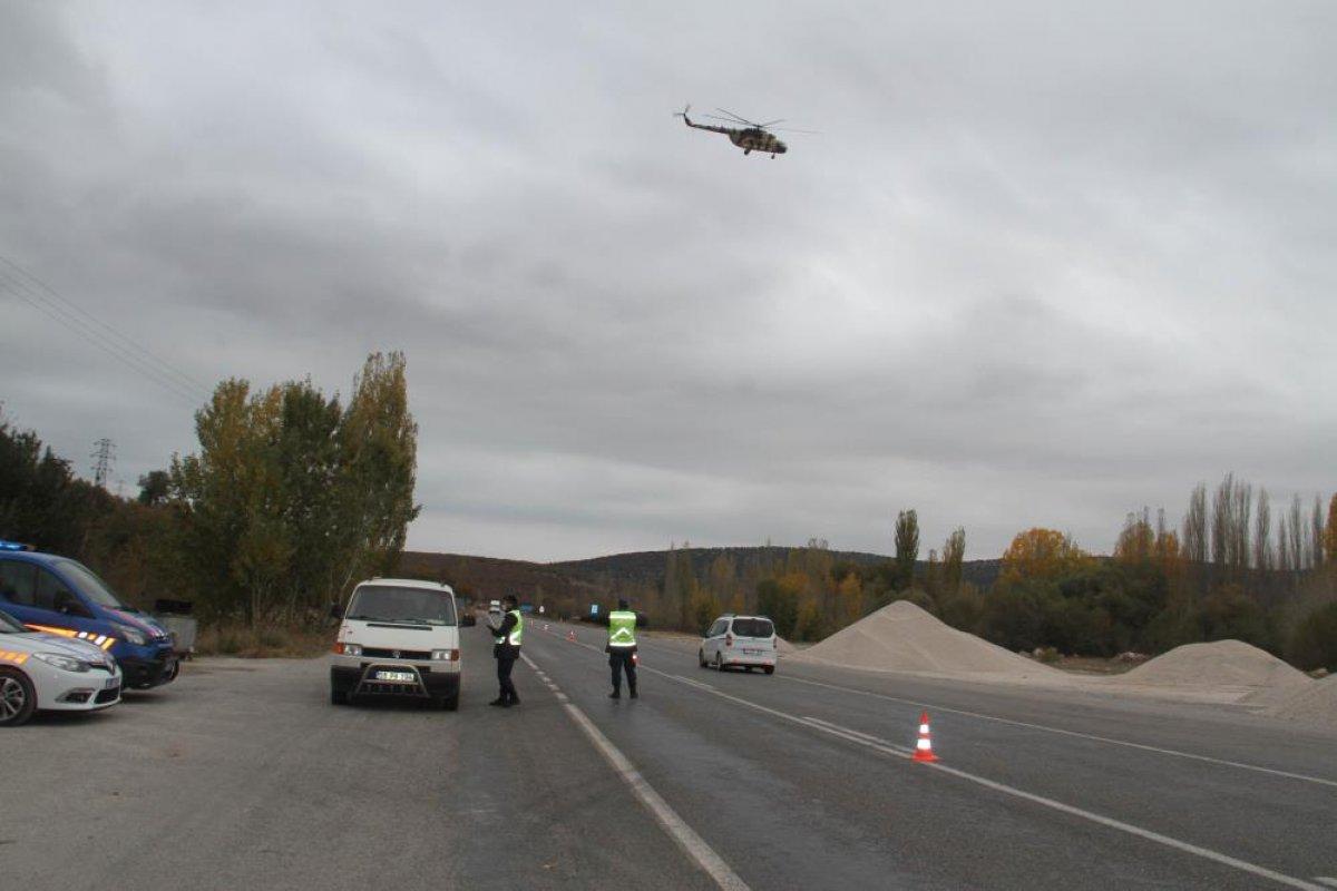 Konya'da trafik kurallarına uymayan sürücüler helikopter ile denetlendi
