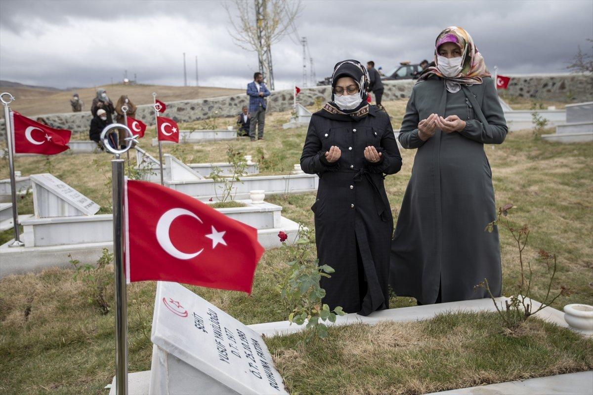 Terör örgütü PKK'nın 33 kişiyi şehit ettiği Yavi katliamının 28'inci yılı