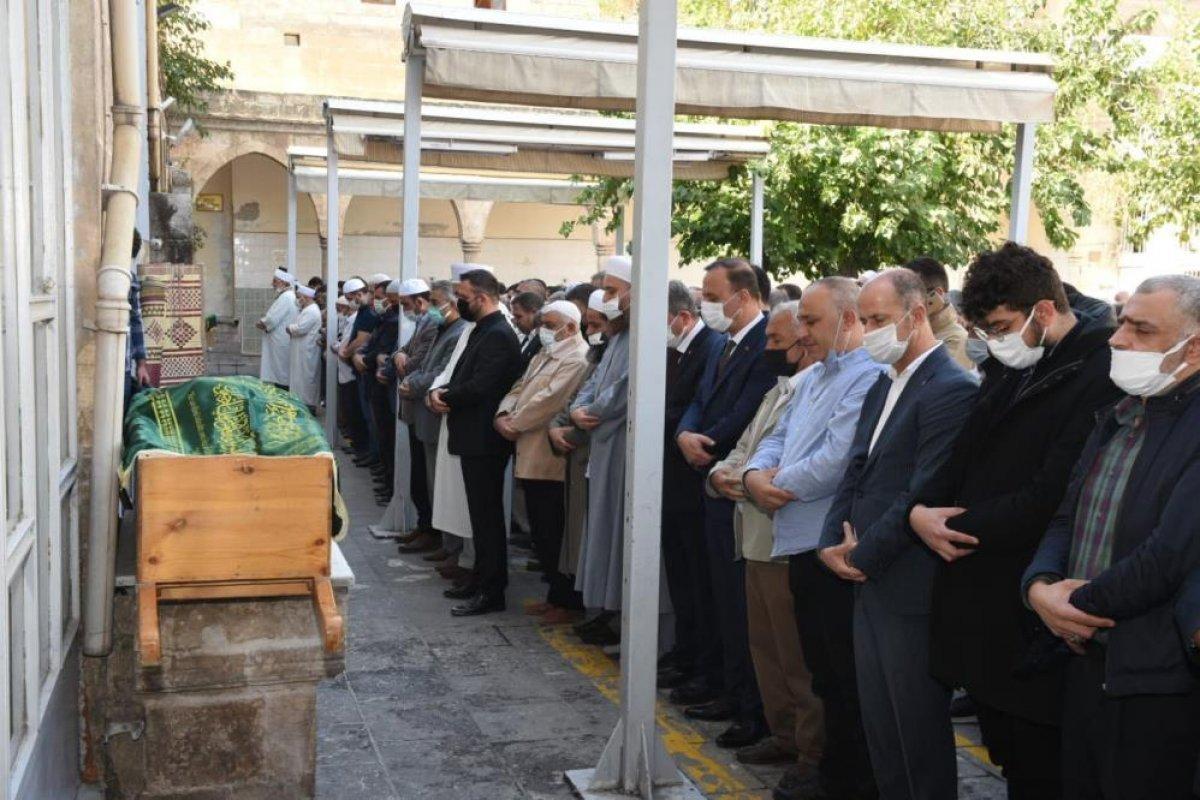 Tankları durduran 15 Temmuz gazisi, Şanlıurfa'da toprağa verildi