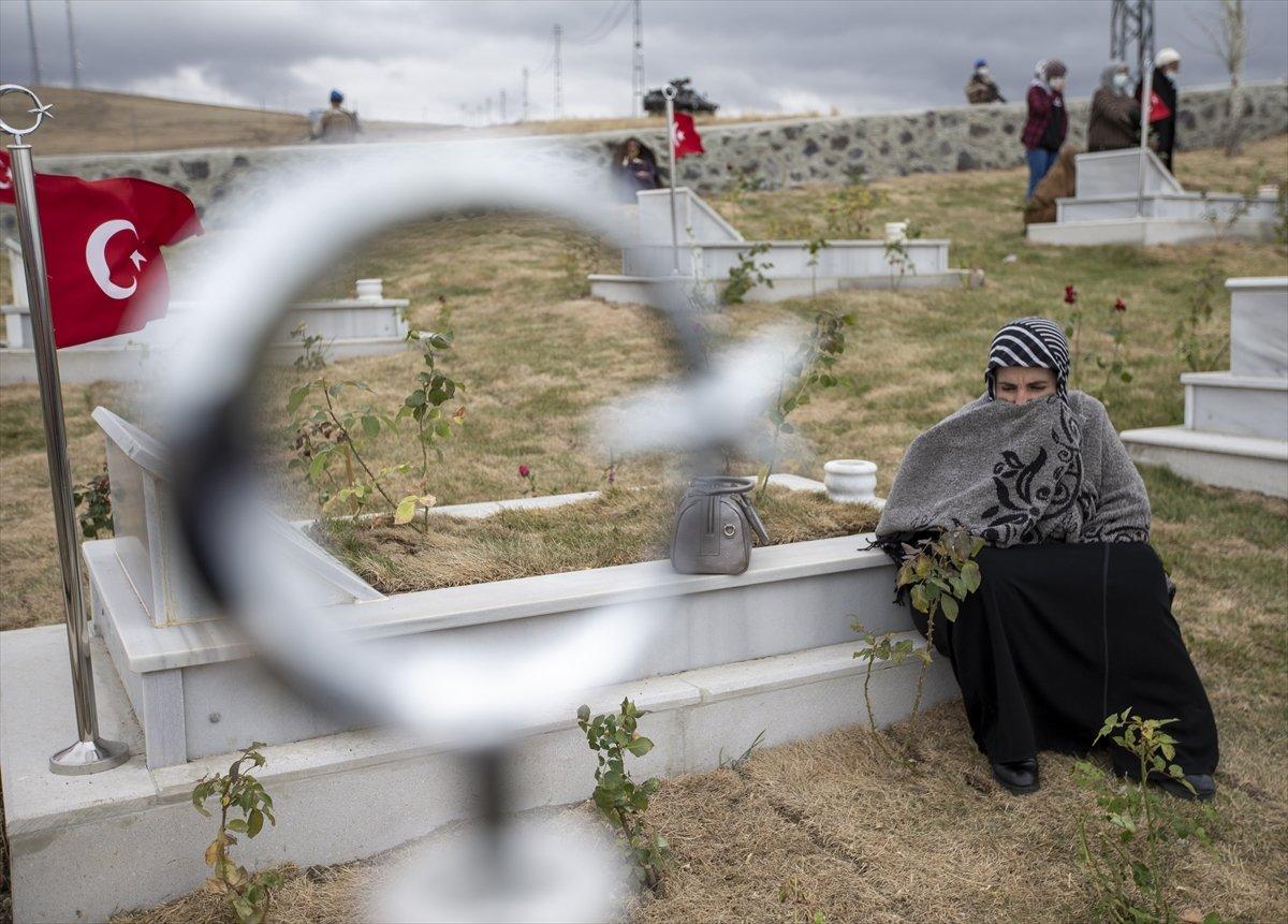 Terör örgütü PKK'nın 33 kişiyi şehit ettiği Yavi katliamının 28'inci yılı