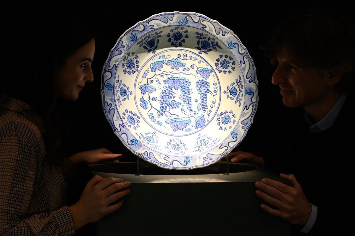 İngiltere'de Hürrem Sultan'ın portresi 1,5 milyon TL'ye satıldı