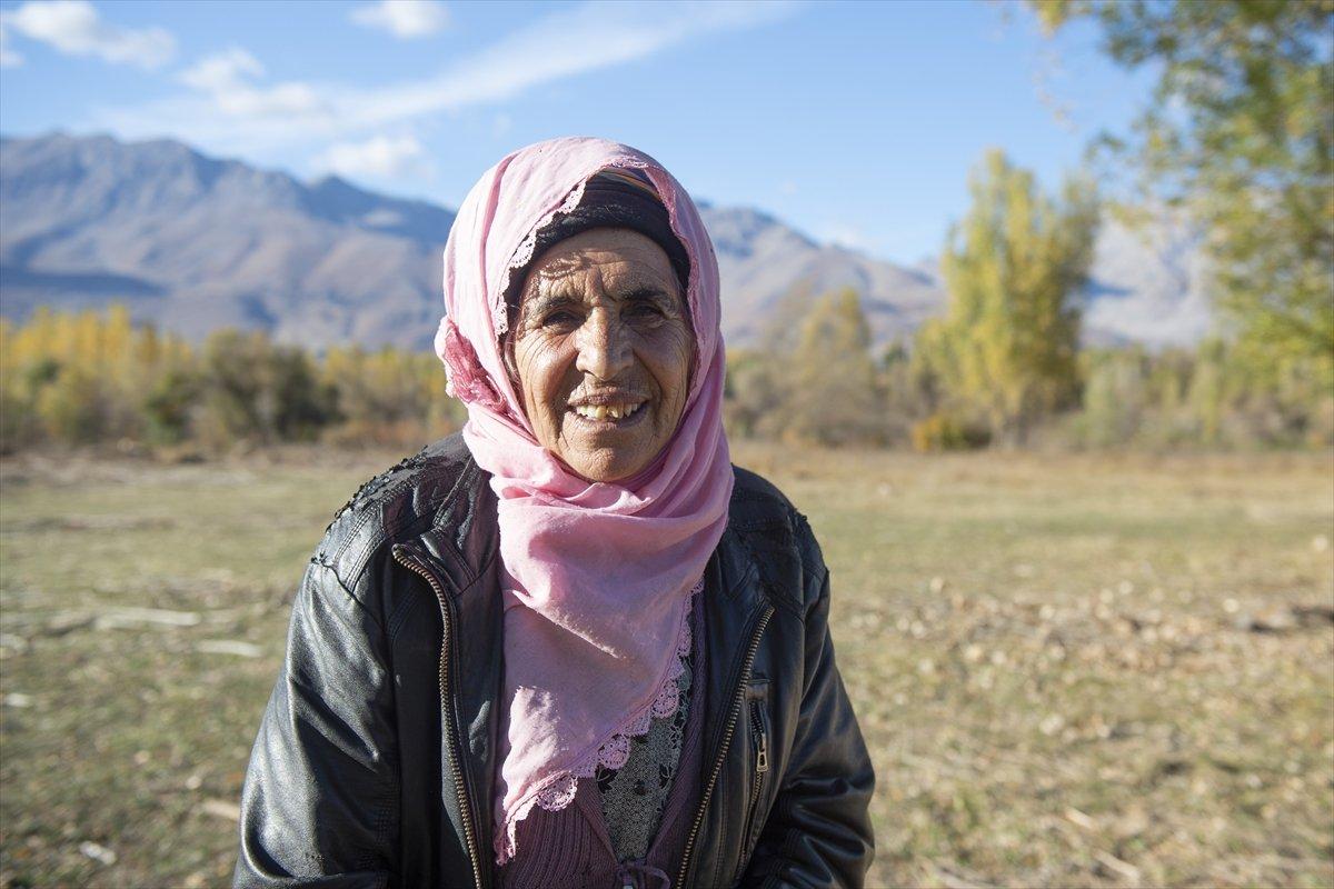 Ovacık, sonbahar renkleriyle görenleri büyülüyor