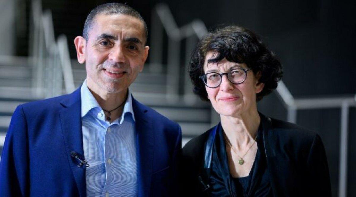 Uğur Şahin'in 'nazar boncuklu' kolyesi