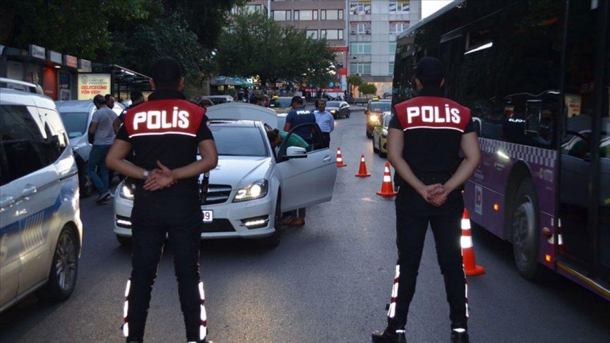 Ankara'da ekiplerden asayiş denetimi: 1444 kişiden 242'si tutuklandı