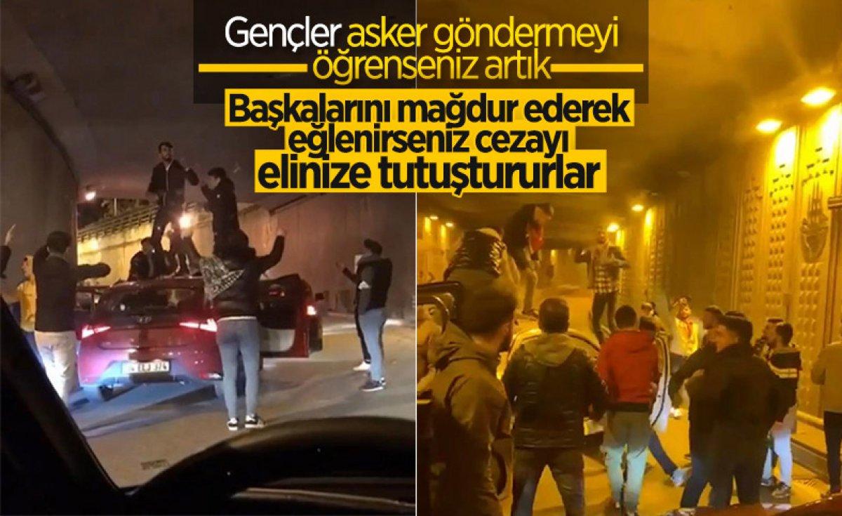 Ümraniye’de otomobilleri tünelde durdurup dans ettiler, ceza yediler