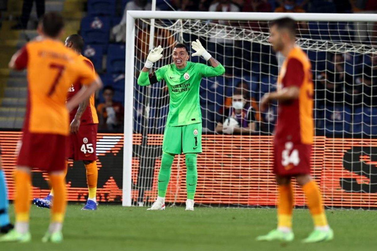 Fernando Muslera'dan 18 maçta 9 büyük hata