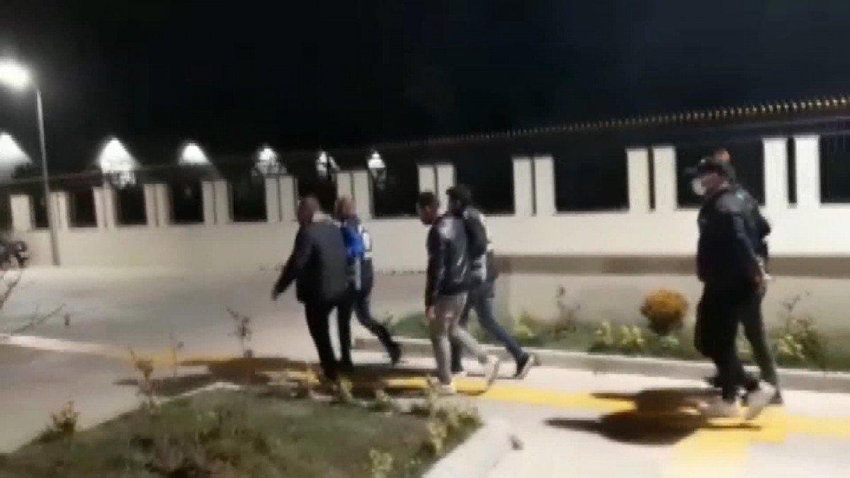 Ümraniye’de otomobilleri tünelde durdurup dans ettiler, ceza yediler