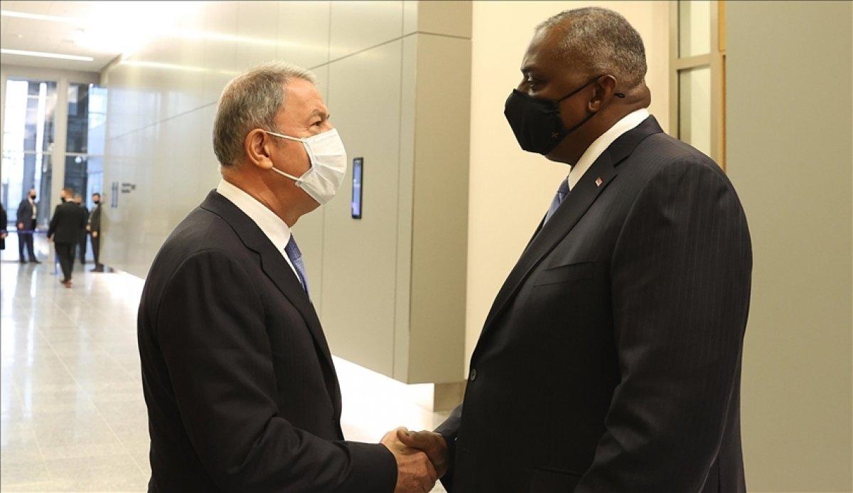 Hulusi Akar, ABD Savunma Bakanı Austin ile telefon görüşmesi yaptı