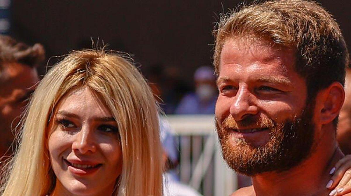 Balaban ve İlayda Şeker aşklarını ilan etti