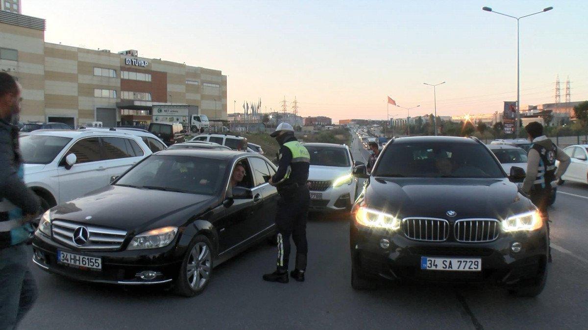 İstanbul'da kaldırımı 3'üncü şerit yaptılar