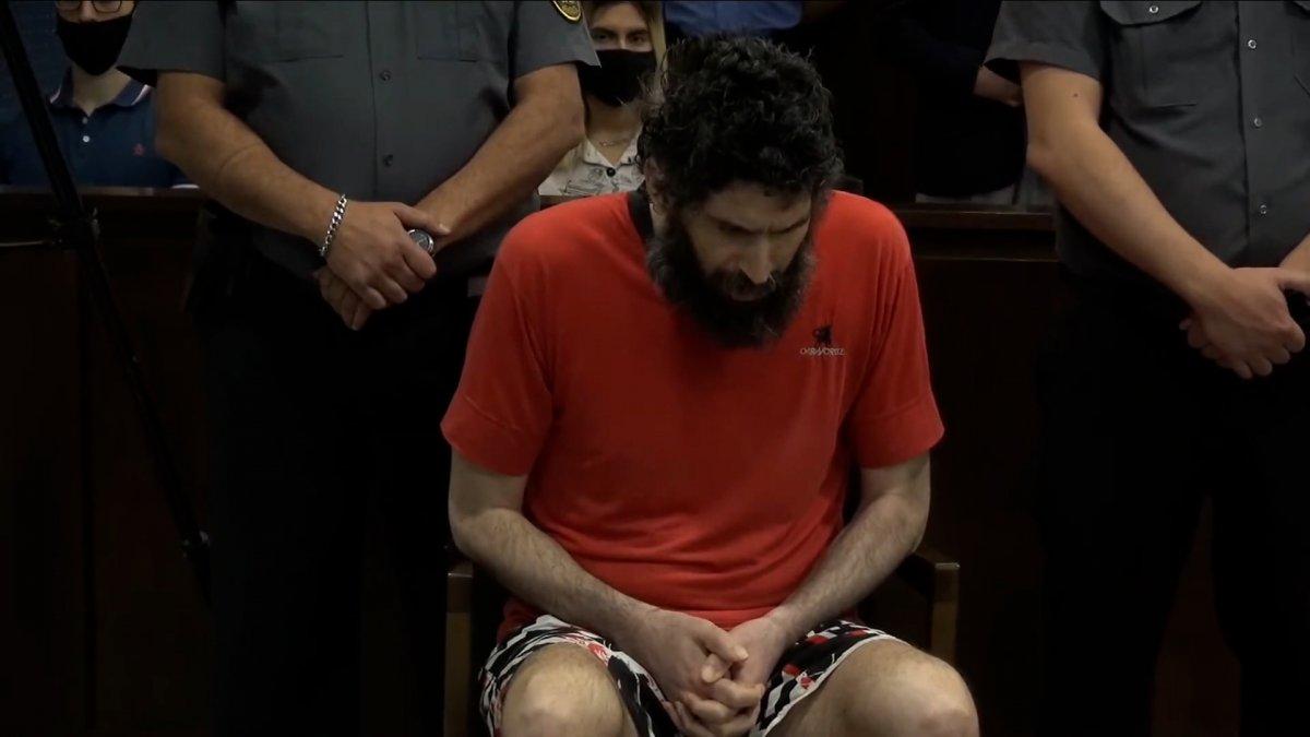 Arjantin’deki cinayet davasında zanlı miyavlayınca, yargıç duruşmayı erteledi