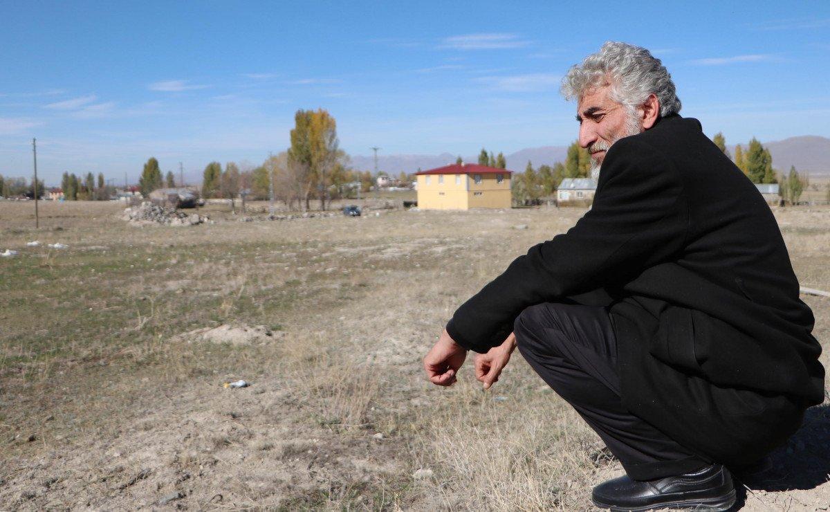 Erzurum'da dolandırıcılar yüzünden köyüne gidemiyor