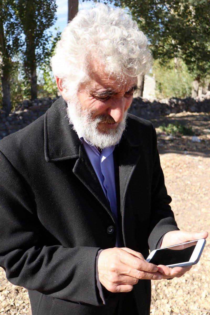 Erzurum'da dolandırıcılar yüzünden köyüne gidemiyor