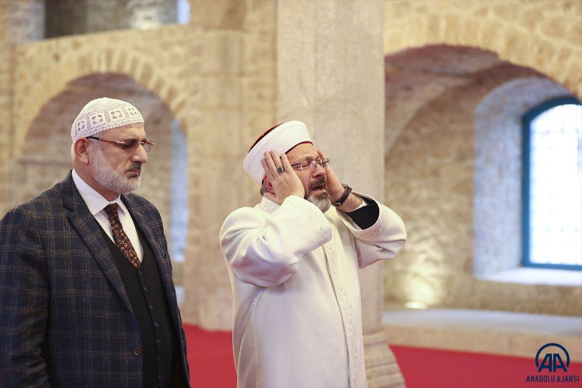 Diyanet İşleri Başkanı Ali Erbaş, Şuşa'da ezan okudu