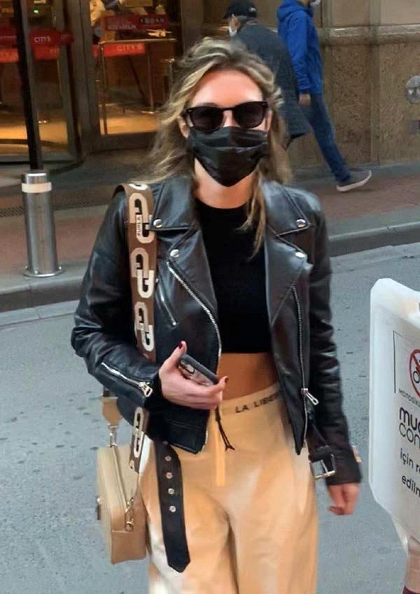 Melis Sezen'in makyajsız hali objektiflere takıldı