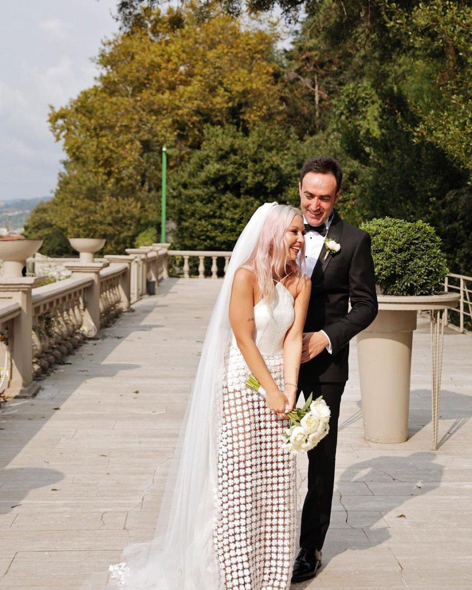 Ece Seçkin'in düğün fotoğrafları