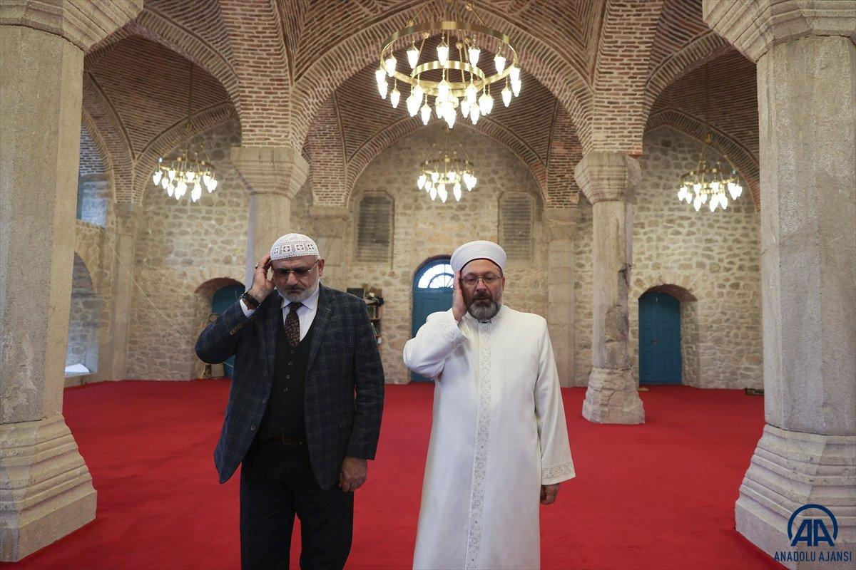 Diyanet İşleri Başkanı Ali Erbaş, Şuşa'da ezan okudu